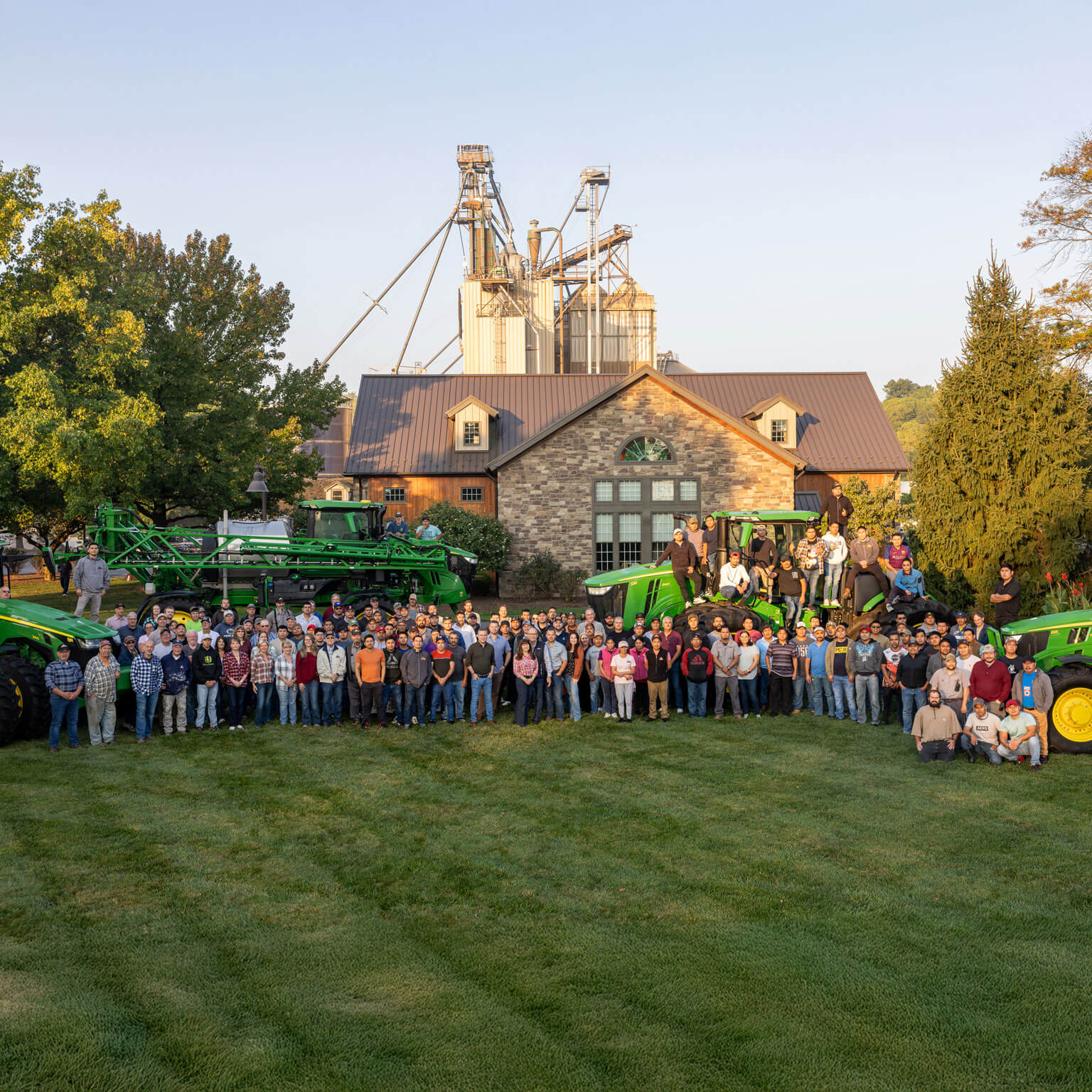 The entire Jaindl team